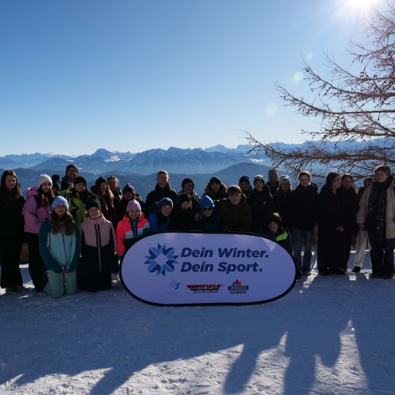 klassenfoto-bergstation-deinwinterdeinsport-1